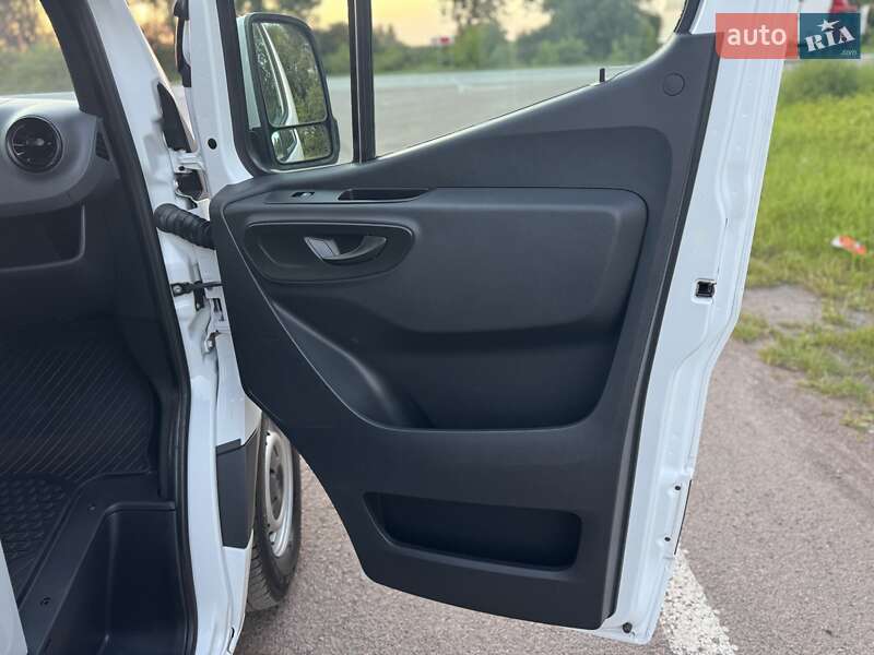 Грузовой фургон Mercedes-Benz Sprinter 2019 в Дубно фото 60 Грузовой фургон Mercedes-Benz Sprinter 2019 в Дубно