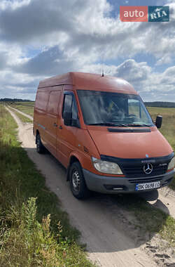 Вантажний фургон Mercedes-Benz Sprinter 2005 в Вараші