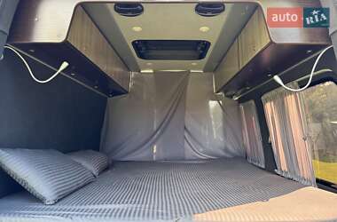 Грузопассажирский фургон Mercedes-Benz Sprinter 2012 в 