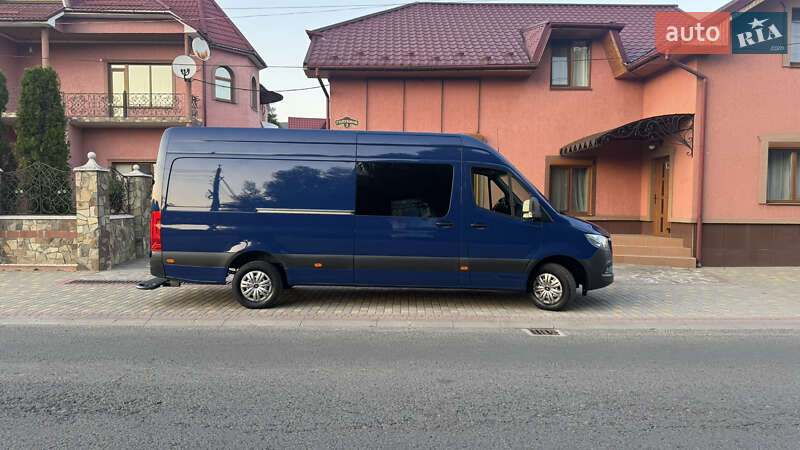 Вантажний фургон Mercedes-Benz Sprinter 2023 в Сваляві