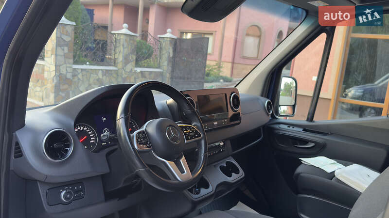 Вантажний фургон Mercedes-Benz Sprinter 2023 в Сваляві