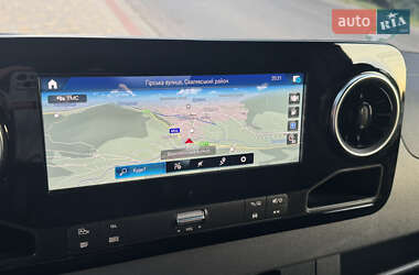 Грузовой фургон Mercedes-Benz Sprinter 2023 в 