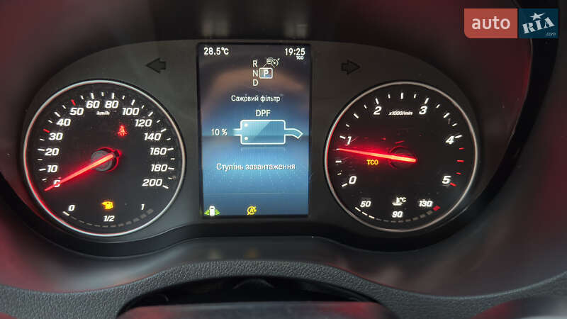 Вантажний фургон Mercedes-Benz Sprinter 2023 в Сваляві