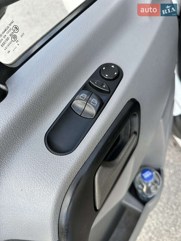 Другие грузовики Mercedes-Benz Sprinter 2016 в Ужгороде