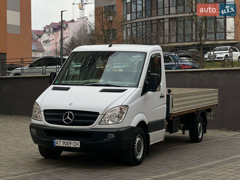 Mercedes-Benz Sprinter 2012