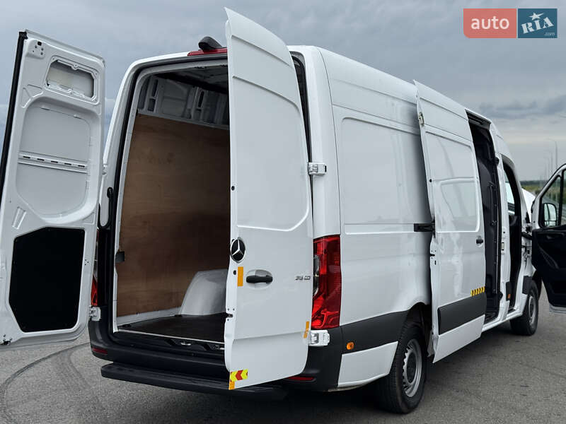 Вантажний фургон Mercedes-Benz Sprinter 2022 в Рівному