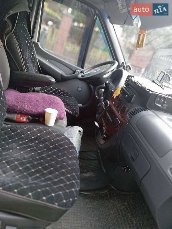 Грузопассажирский фургон Mercedes-Benz Sprinter 2001 в Хмельницком фото 5 Грузопассажирский фургон Mercedes-Benz Sprinter 2001 в Хмельницком