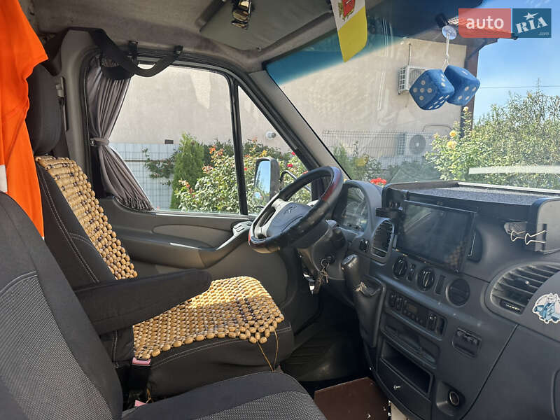 Вантажний фургон Mercedes-Benz Sprinter 2004 в Одесі фото 20 Вантажний фургон Mercedes-Benz Sprinter 2004 в Одесі