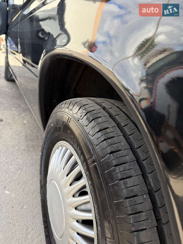 Микроавтобус Mercedes-Benz Sprinter 2000 в Луцке