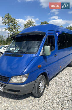 Пригородный автобус Mercedes-Benz Sprinter 2003 в Надворной