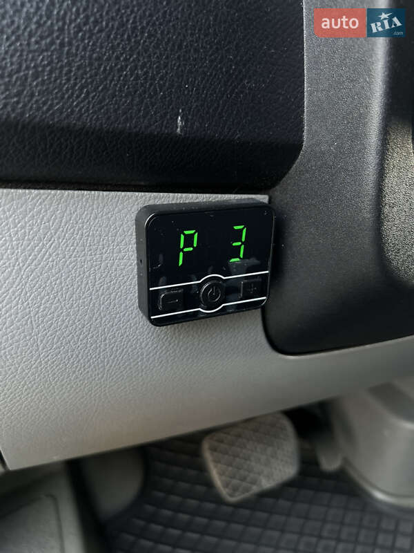 Вантажопасажирський фургон Mercedes-Benz Sprinter 2015 в Івано-Франківську