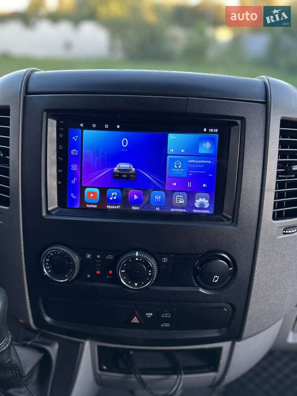 Вантажопасажирський фургон Mercedes-Benz Sprinter 2015 в Івано-Франківську