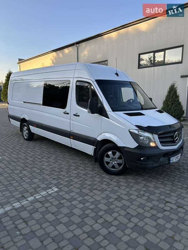Вантажопасажирський фургон Mercedes-Benz Sprinter 2015 в Івано-Франківську