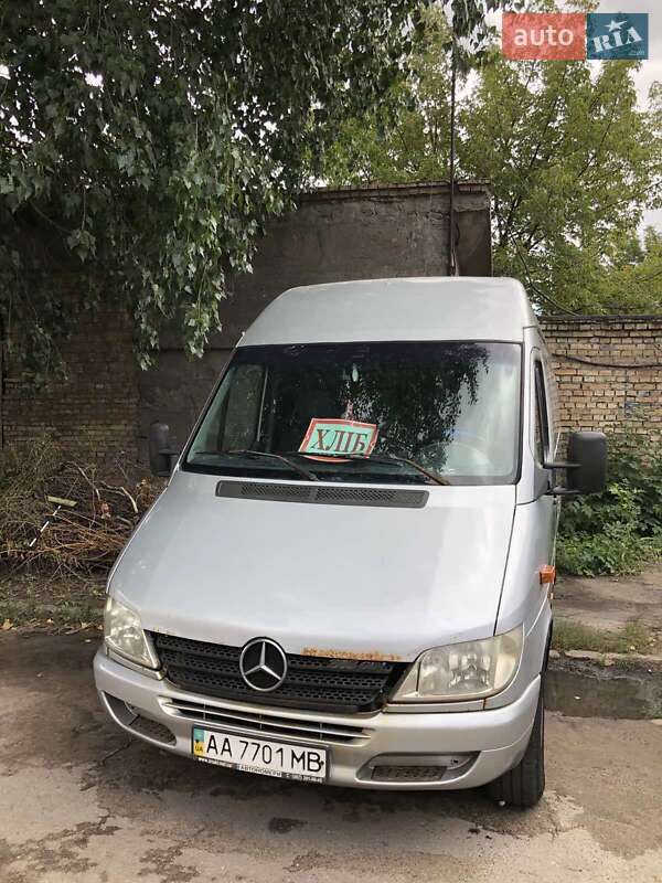 Mercedes-Benz Sprinter 2004 Mercedes-Benz Sprinter 2004