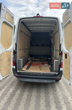Грузовой фургон Mercedes-Benz Sprinter 2021 в  фото 12 Грузовой фургон Mercedes-Benz Sprinter 2021 в