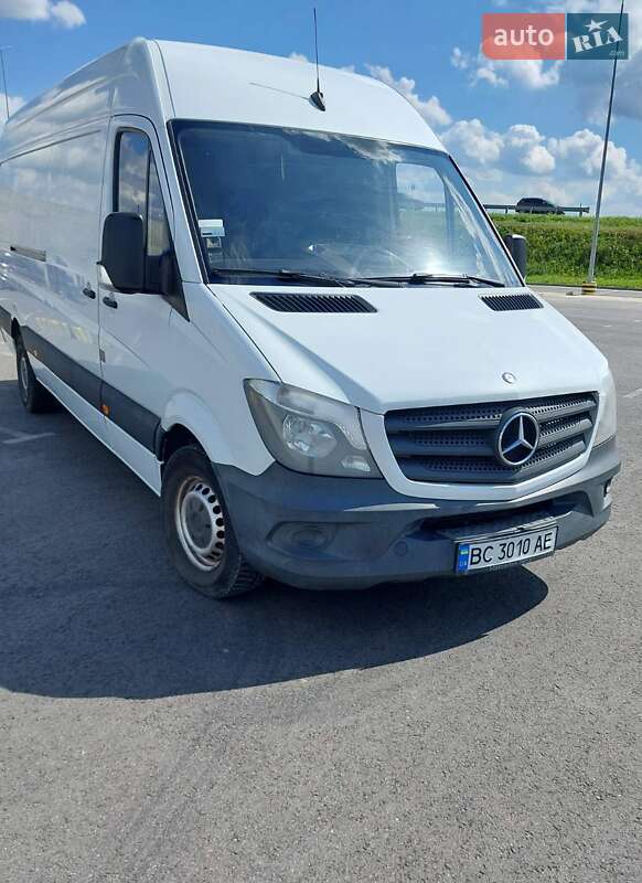 Грузовой фургон Mercedes-Benz Sprinter 2013 в Львове