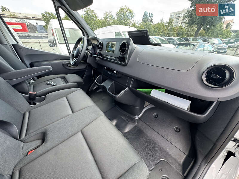 Вантажний фургон Mercedes-Benz Sprinter 2020 в Києві фото 31 Вантажний фургон Mercedes-Benz Sprinter 2020 в Києві
