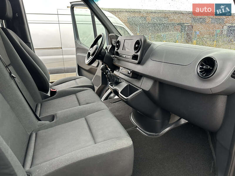 Вантажний фургон Mercedes-Benz Sprinter 2020 в Бердичеві фото 21 Вантажний фургон Mercedes-Benz Sprinter 2020 в Бердичеві