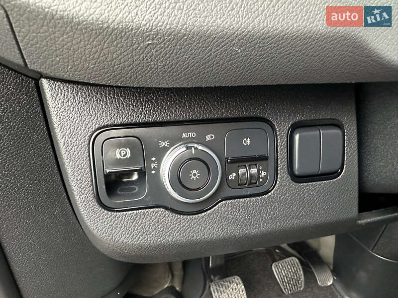 Вантажний фургон Mercedes-Benz Sprinter 2020 в Бердичеві фото 26 Вантажний фургон Mercedes-Benz Sprinter 2020 в Бердичеві