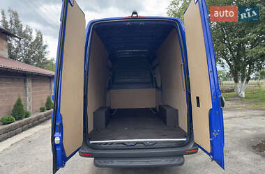 Грузовой фургон Mercedes-Benz Sprinter 2021 в 