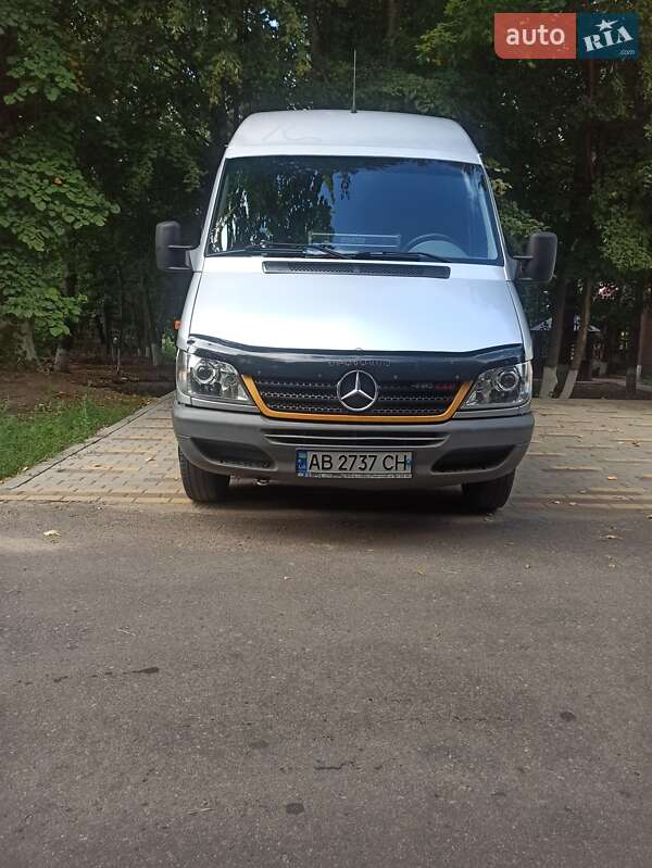 Mercedes-Benz Sprinter 2004 Mercedes-Benz Sprinter 2004