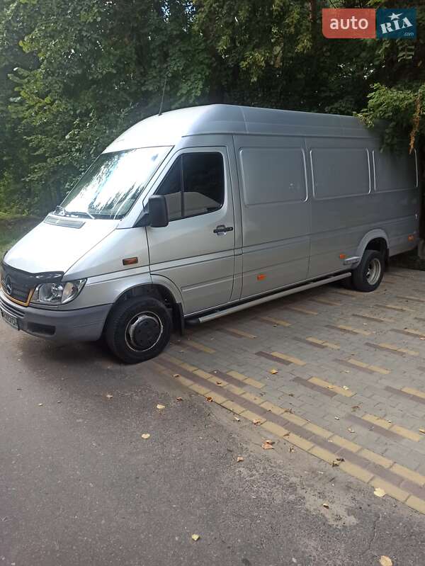 Вантажний фургон Mercedes-Benz Sprinter 2004 в Бершаді фото 3 Вантажний фургон Mercedes-Benz Sprinter 2004 в Бершаді