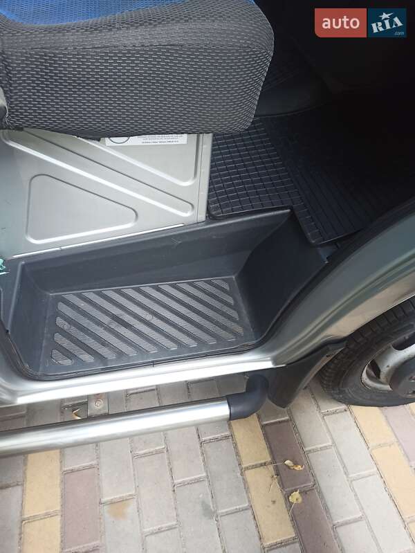 Вантажний фургон Mercedes-Benz Sprinter 2004 в Бершаді фото 15 Вантажний фургон Mercedes-Benz Sprinter 2004 в Бершаді