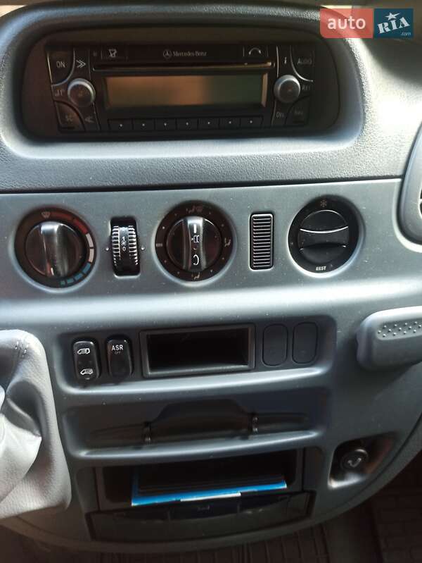 Вантажний фургон Mercedes-Benz Sprinter 2004 в Бершаді фото 26 Вантажний фургон Mercedes-Benz Sprinter 2004 в Бершаді