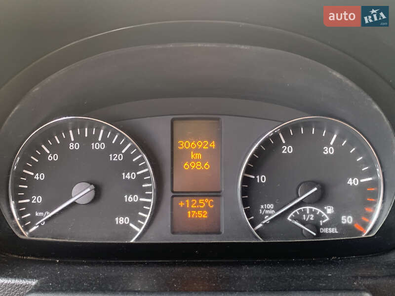 Грузопассажирский фургон Mercedes-Benz Sprinter 2016 в Стрые