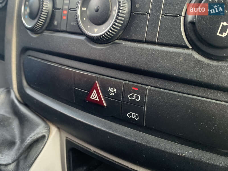 Грузопассажирский фургон Mercedes-Benz Sprinter 2016 в Стрые