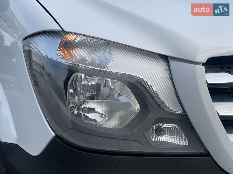 Грузопассажирский фургон Mercedes-Benz Sprinter 2016 в Стрые