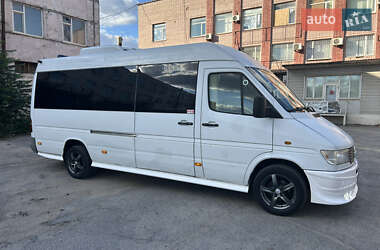 Пригородный автобус Mercedes-Benz Sprinter 1998 в 
