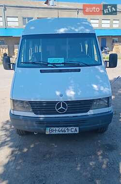 Пригородный автобус Mercedes-Benz Sprinter 2000 в Одессе
