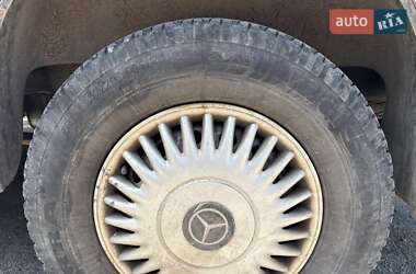 Микроавтобус Mercedes-Benz Sprinter 2000 в 
