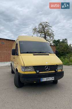 Вантажний фургон Mercedes-Benz Sprinter 1998 в Лубнах