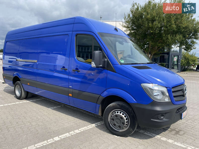 Грузовой фургон Mercedes-Benz Sprinter 2015 в 