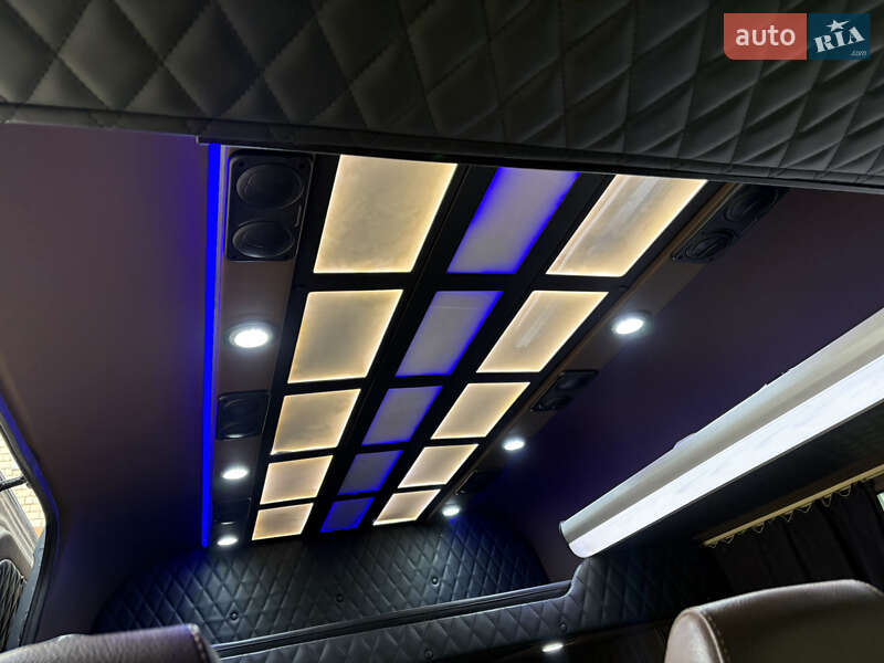 Мікроавтобус Mercedes-Benz Sprinter 2018 в Чернівцях фото 10 Мікроавтобус Mercedes-Benz Sprinter 2018 в Чернівцях
