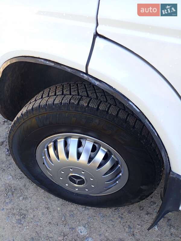 Вантажний фургон Mercedes-Benz Sprinter 2002 в Вінниці