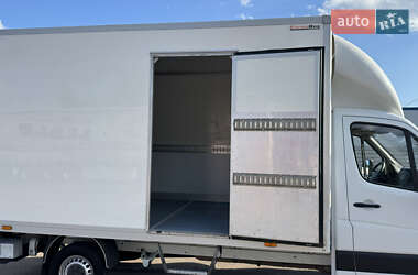 Грузовой фургон Mercedes-Benz Sprinter 2016 в 