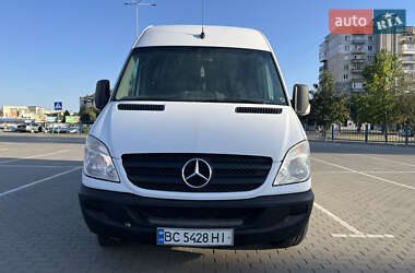 Грузовой фургон Mercedes-Benz Sprinter 2011 в 