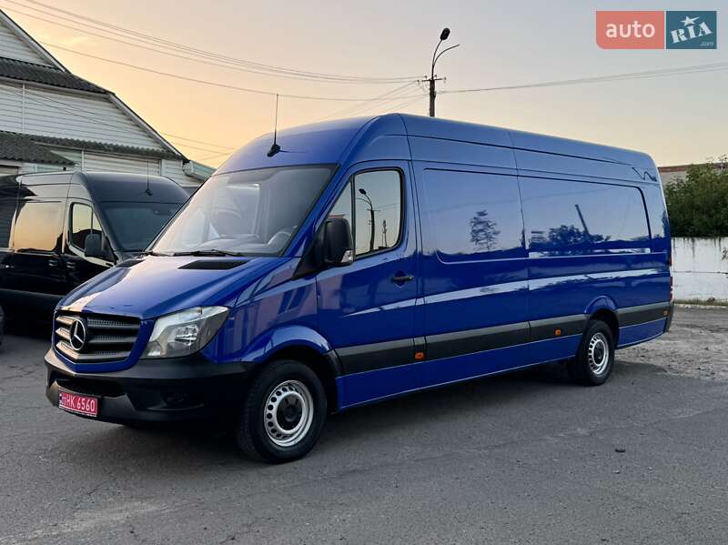 Грузовой фургон Mercedes-Benz Sprinter 2018 в 