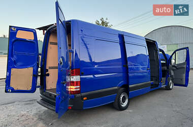 Грузовой фургон Mercedes-Benz Sprinter 2018 в 