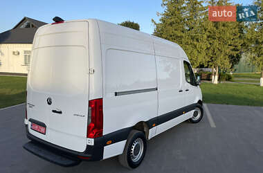 Грузовой фургон Mercedes-Benz Sprinter 2020 в 