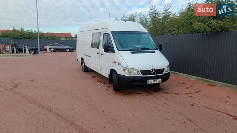 Mercedes-Benz Sprinter 2005