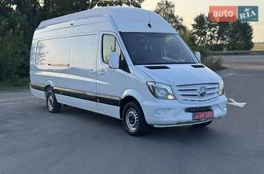 Грузовой фургон Mercedes-Benz Sprinter 2017 в 