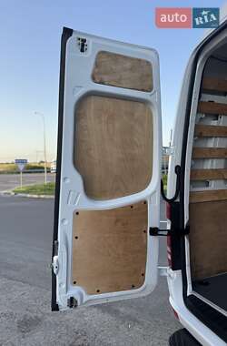 Грузовой фургон Mercedes-Benz Sprinter 2017 в 