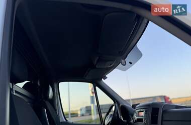 Грузовой фургон Mercedes-Benz Sprinter 2017 в 