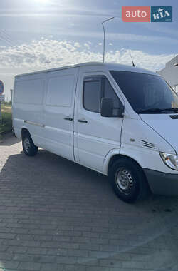 Грузовой фургон Mercedes-Benz Sprinter 2003 в  фото 2 Грузовой фургон Mercedes-Benz Sprinter 2003 в