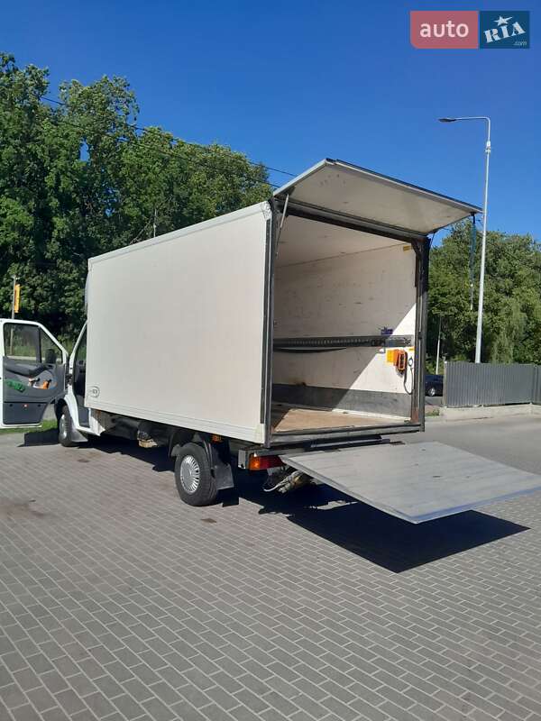 Вантажний фургон Mercedes-Benz Sprinter 2005 в Тернополі фото 10 Вантажний фургон Mercedes-Benz Sprinter 2005 в Тернополі