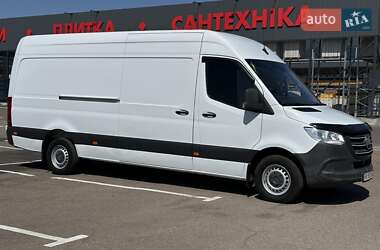Грузовой фургон Mercedes-Benz Sprinter 2019 в 
